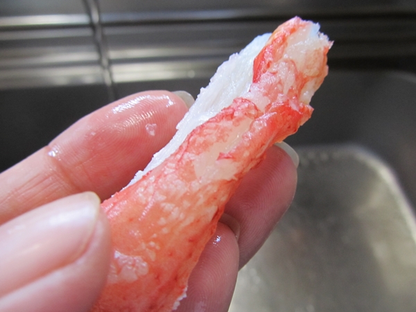 マルゲン水産　ズワイガニポーション　口コミ　冷凍の蟹を解凍した美味しそうな蟹足の写真
